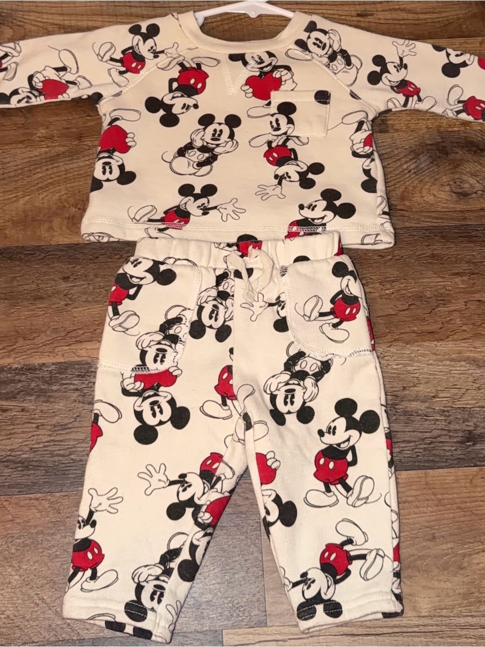 Disney Baby Mickey Mouse 2-Piece Sweatshirt Jogger Set 0–3M